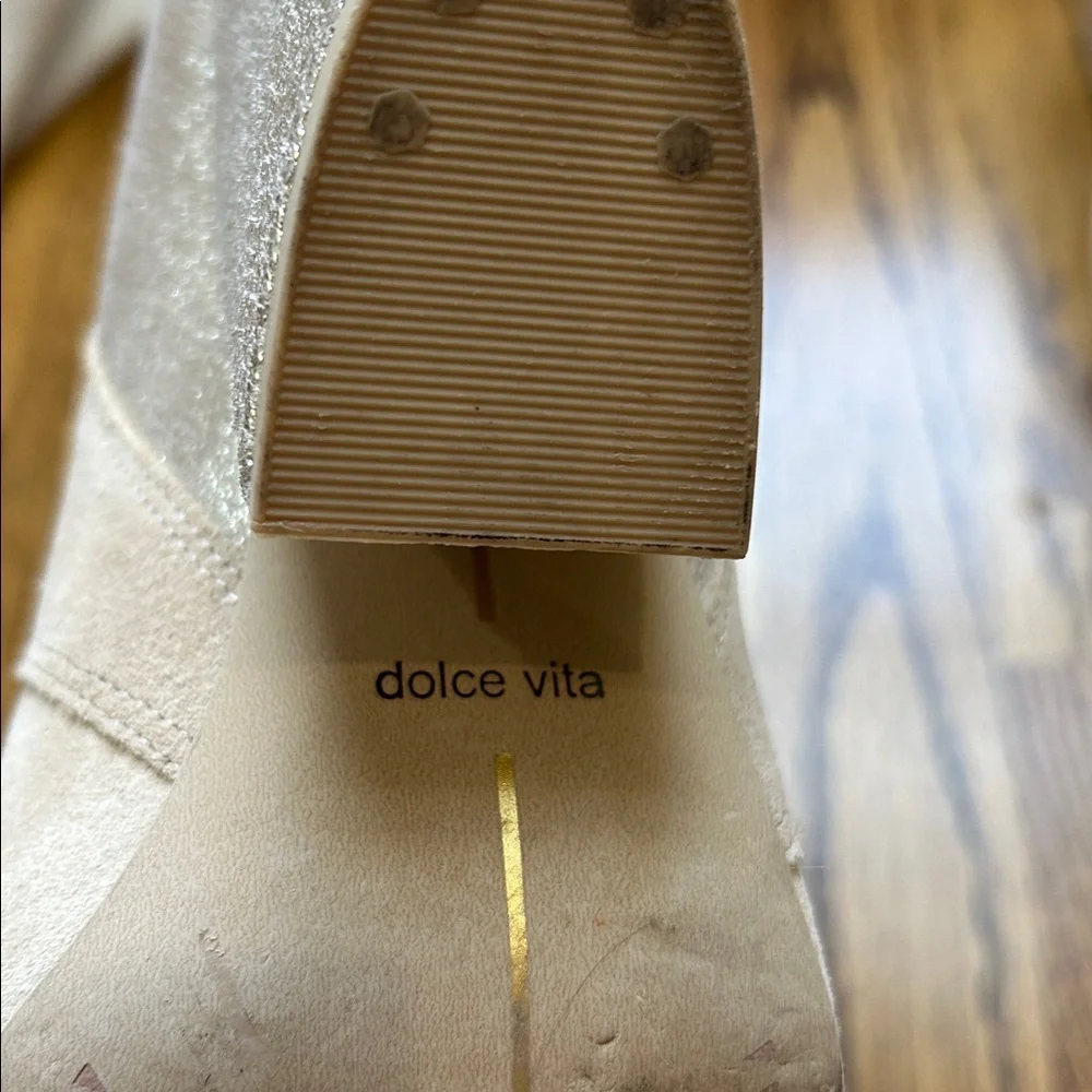 Dolce Vita Beige Suede Pointed-Toe Heeled Boots - Picture 2 of 6